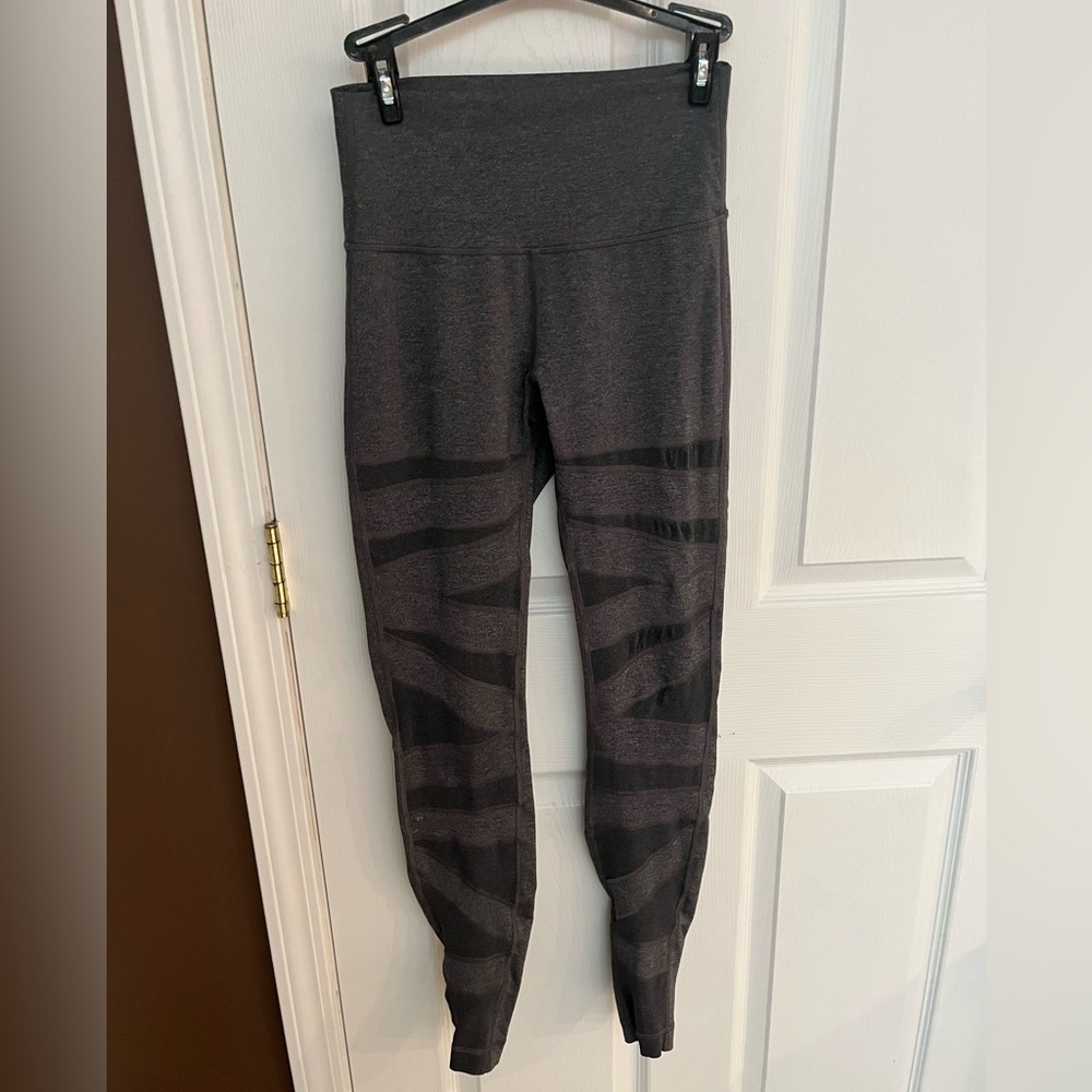 Lululemon Wunder Under Pant (Hi-Rise) *Special Edition Tech Mesh 28" size 6